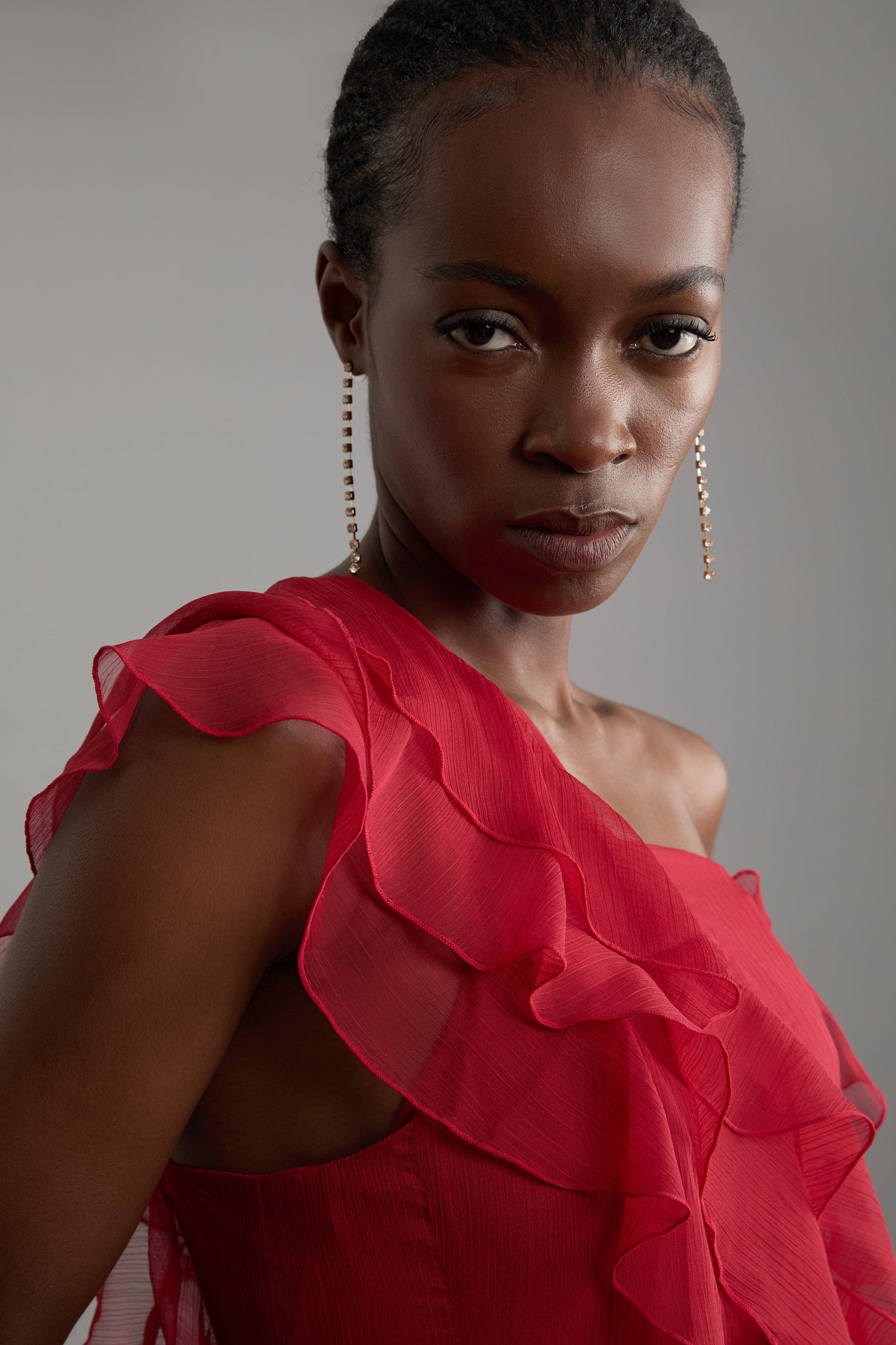 KarenMillen Robe midi tissée en géorgette premium en viscose avec panneaux et détails de volant