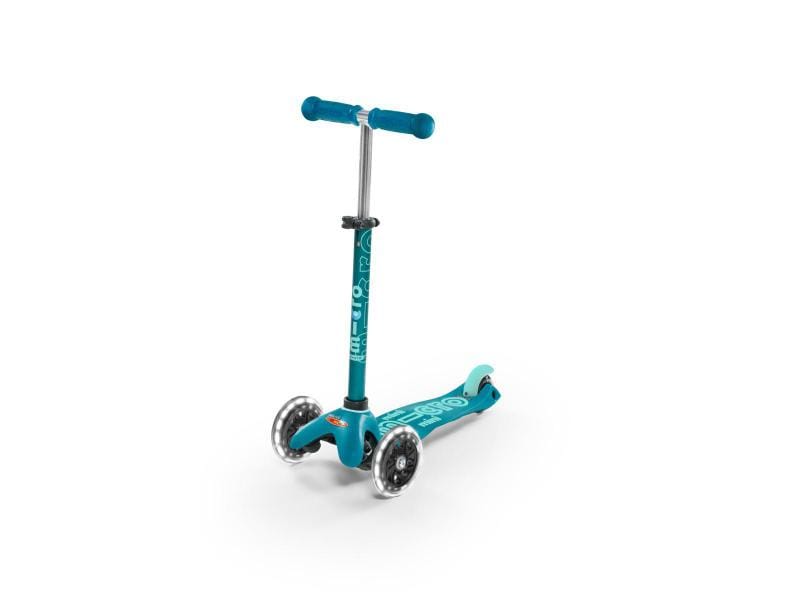 Micro Mobility Kickboard Mini Micro Deluxe  Aqua (LED) Kickboard