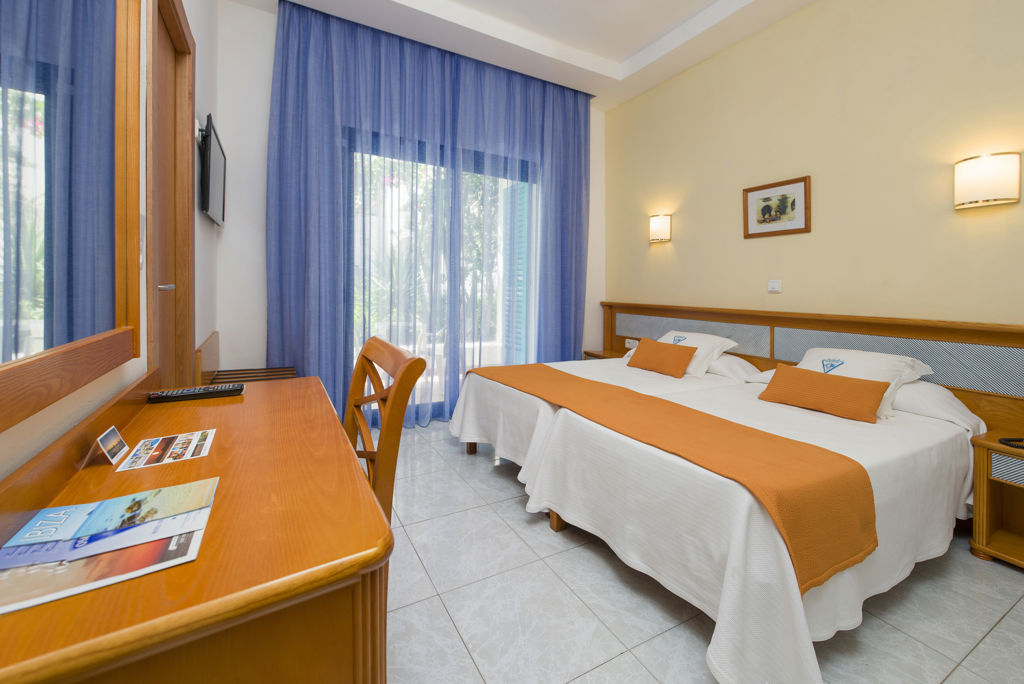 Osiris Hotel Logies en ontbijt - Hotel