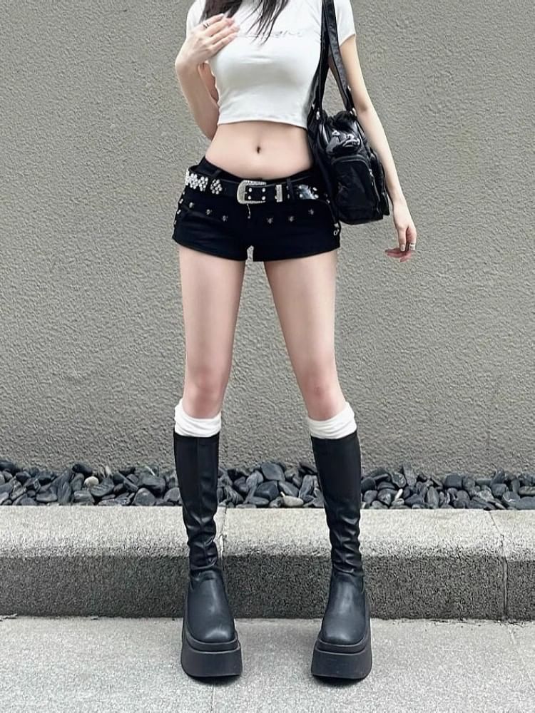 Litoya - Lage denim hotpants met studs