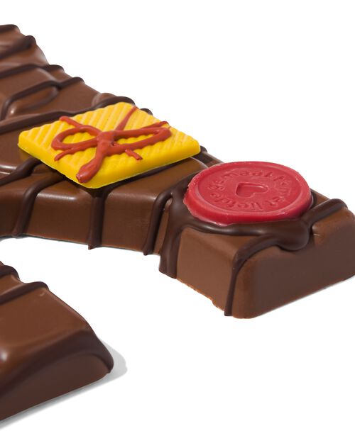 lettre N en chocolat au lait décorée à la main 200g
