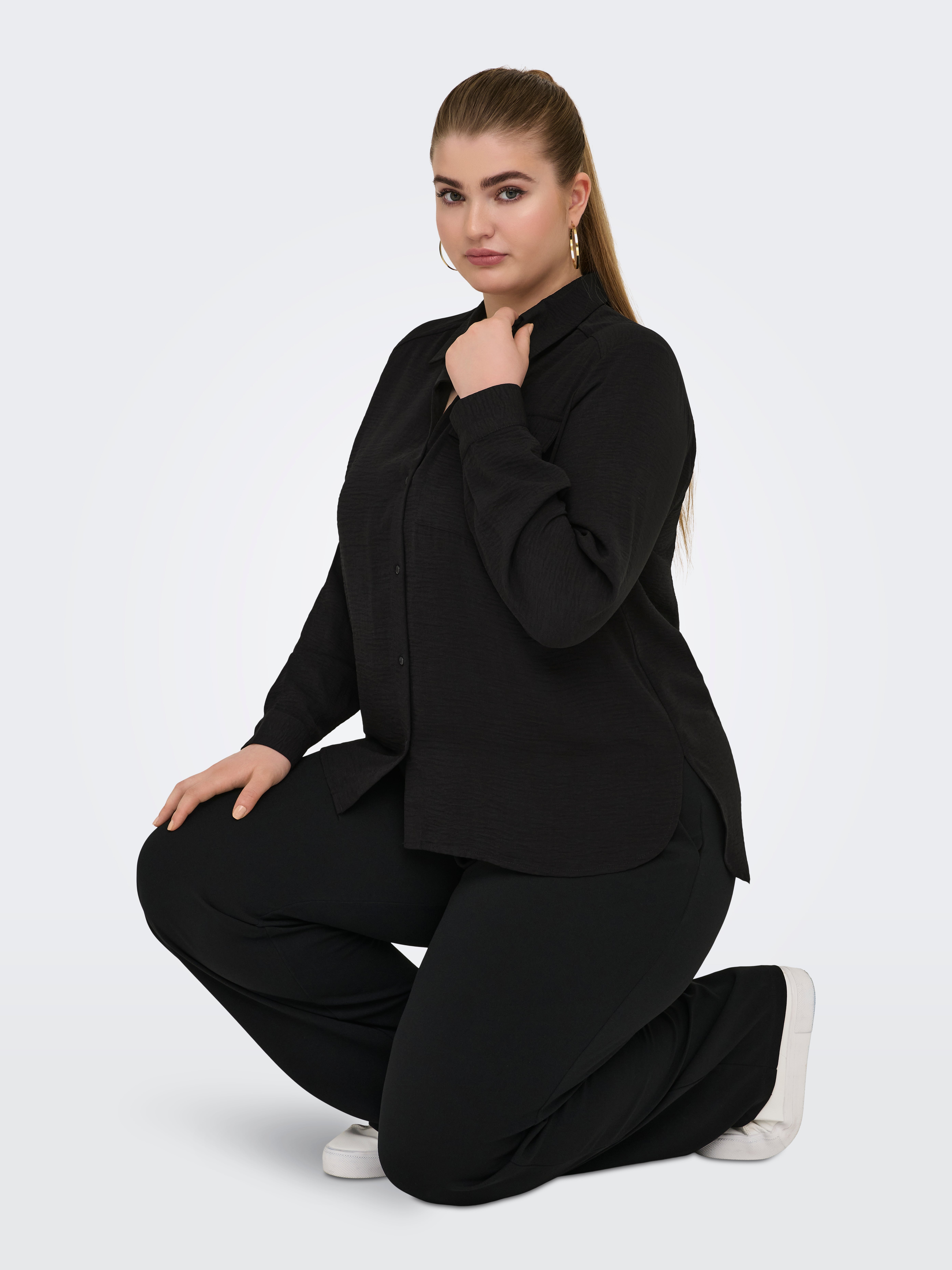 CARJOLEEN Hemd Black