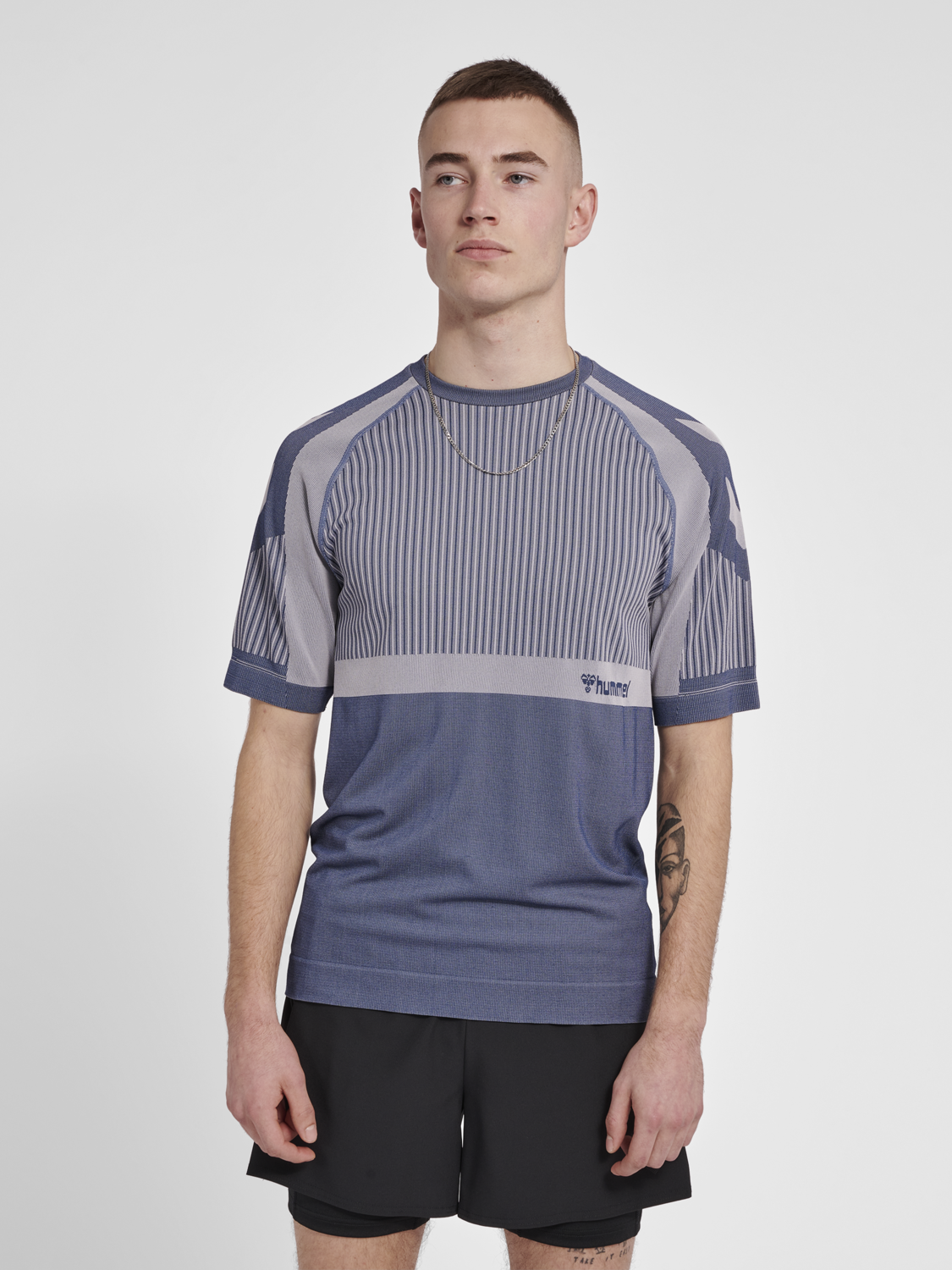 hmlMT UNIT SEAMLESS T-SHIRT