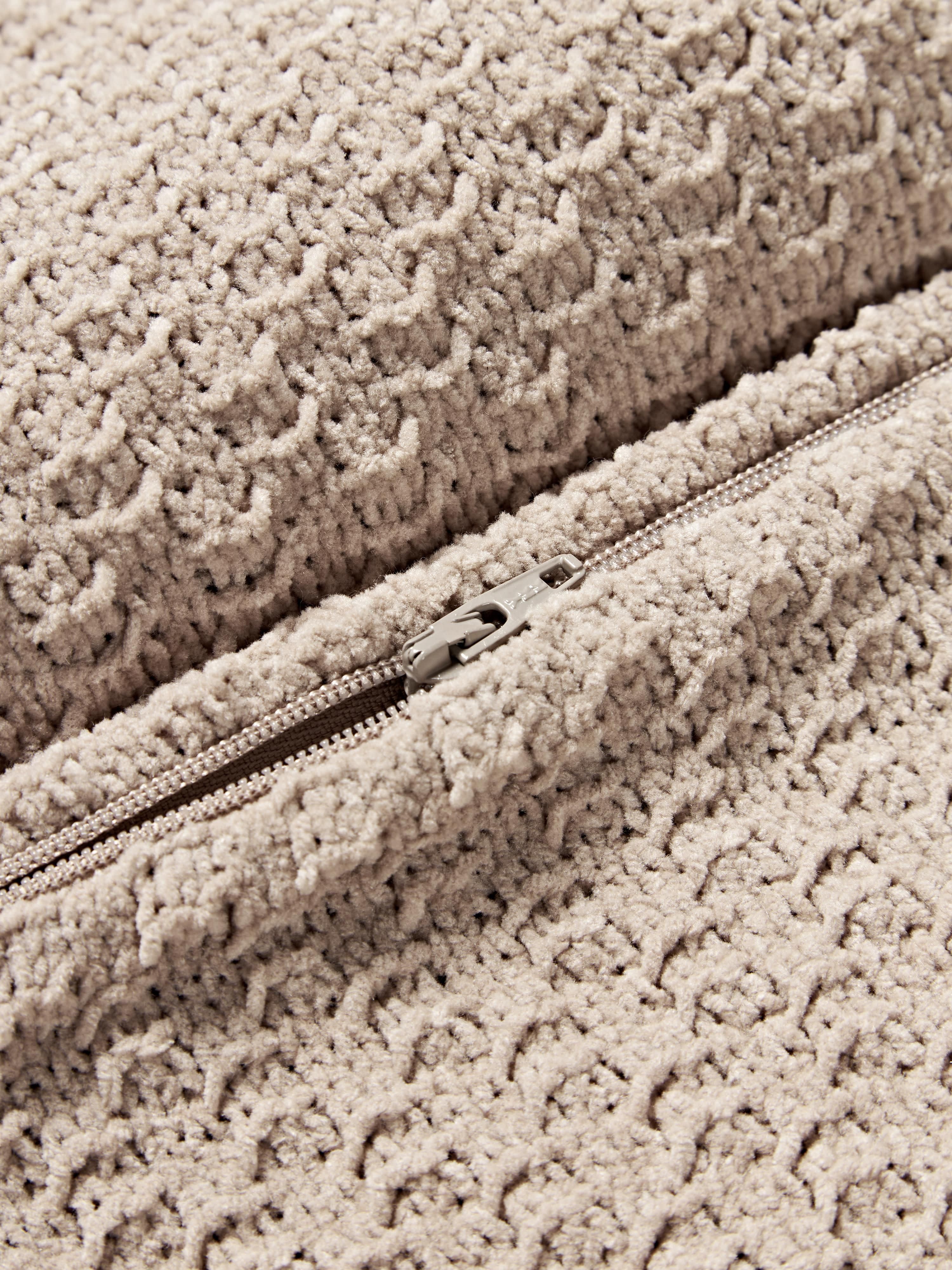 Zacht gebreide chenille kussenhoes Everly
