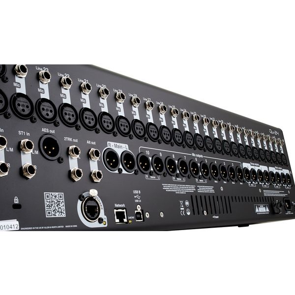 Allen & Heath Qu-24 Chrome Hands On Bundle