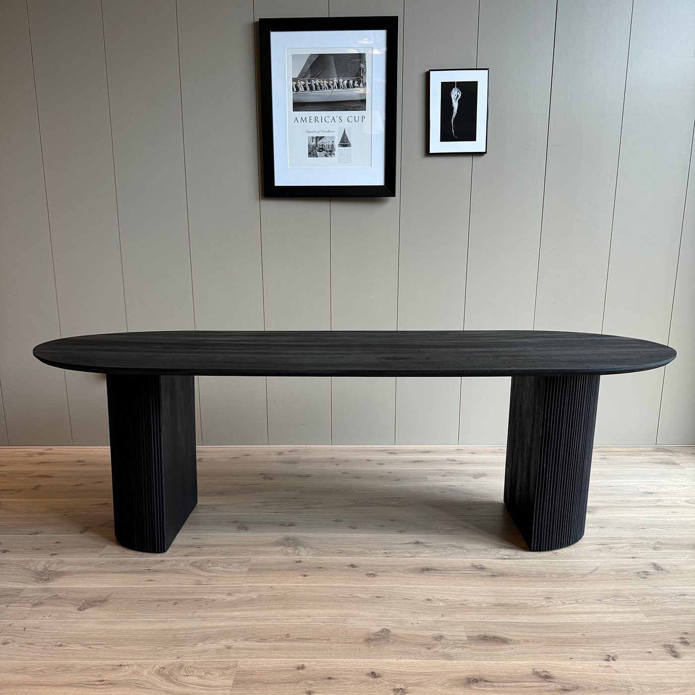 Old Inn wonen eetkamertafel Luca zwart ovaal- 200cm