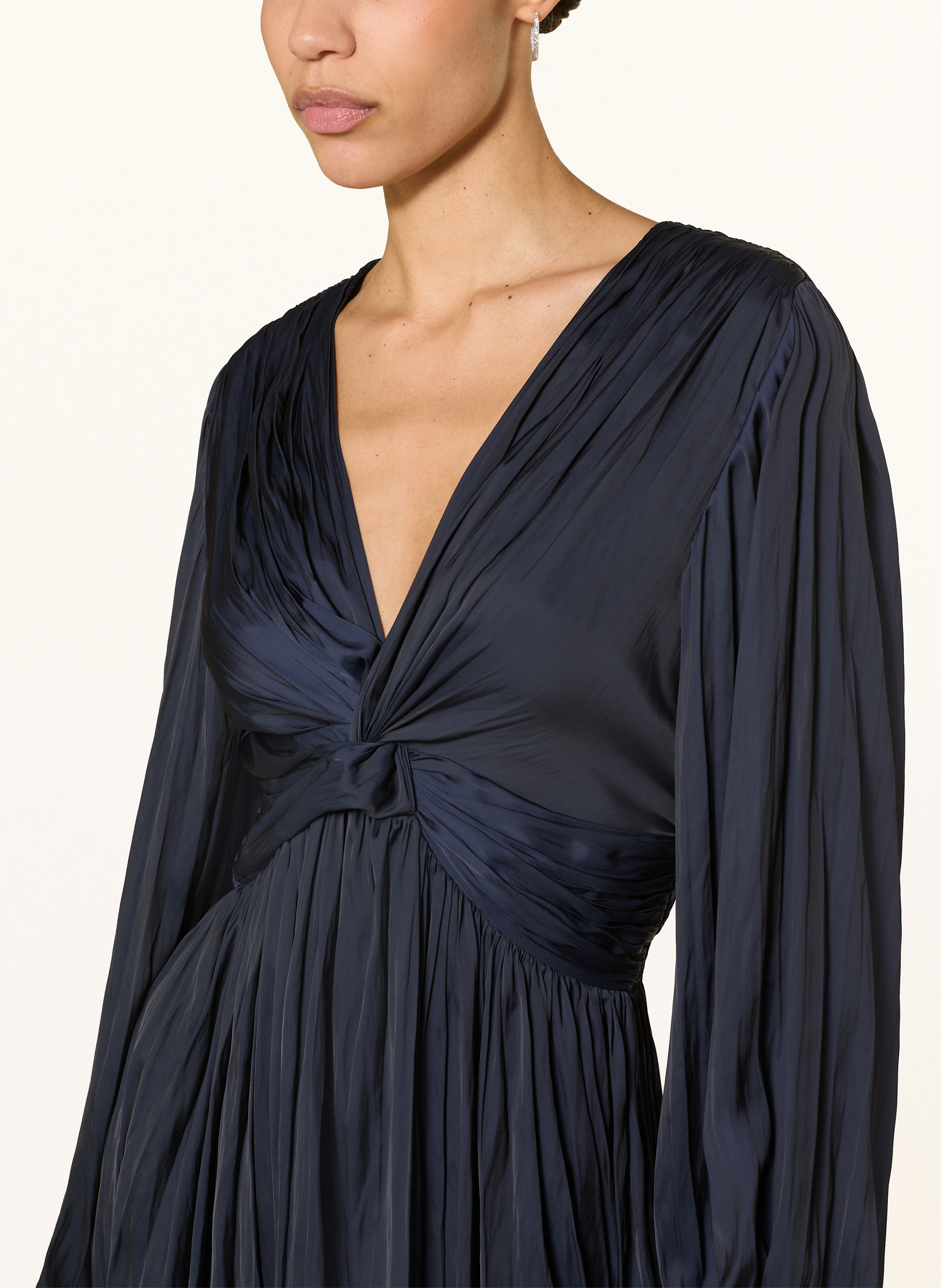 RIANI Plisseekleid