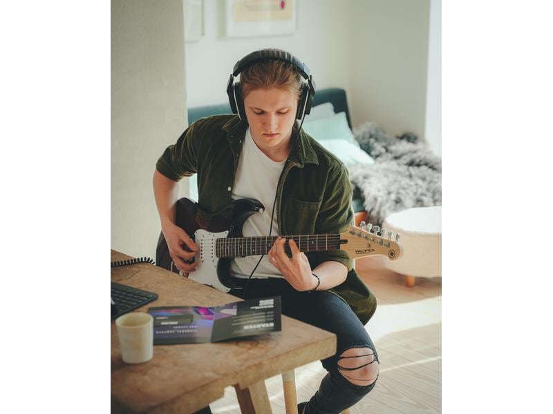 Yamaha E-Gitarre PACIFICA 112 V – Sonic Blue E-Gitarre für Anfänger