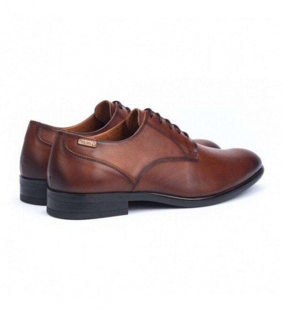 Sapatos Pikolinos Bristol em couro marrom