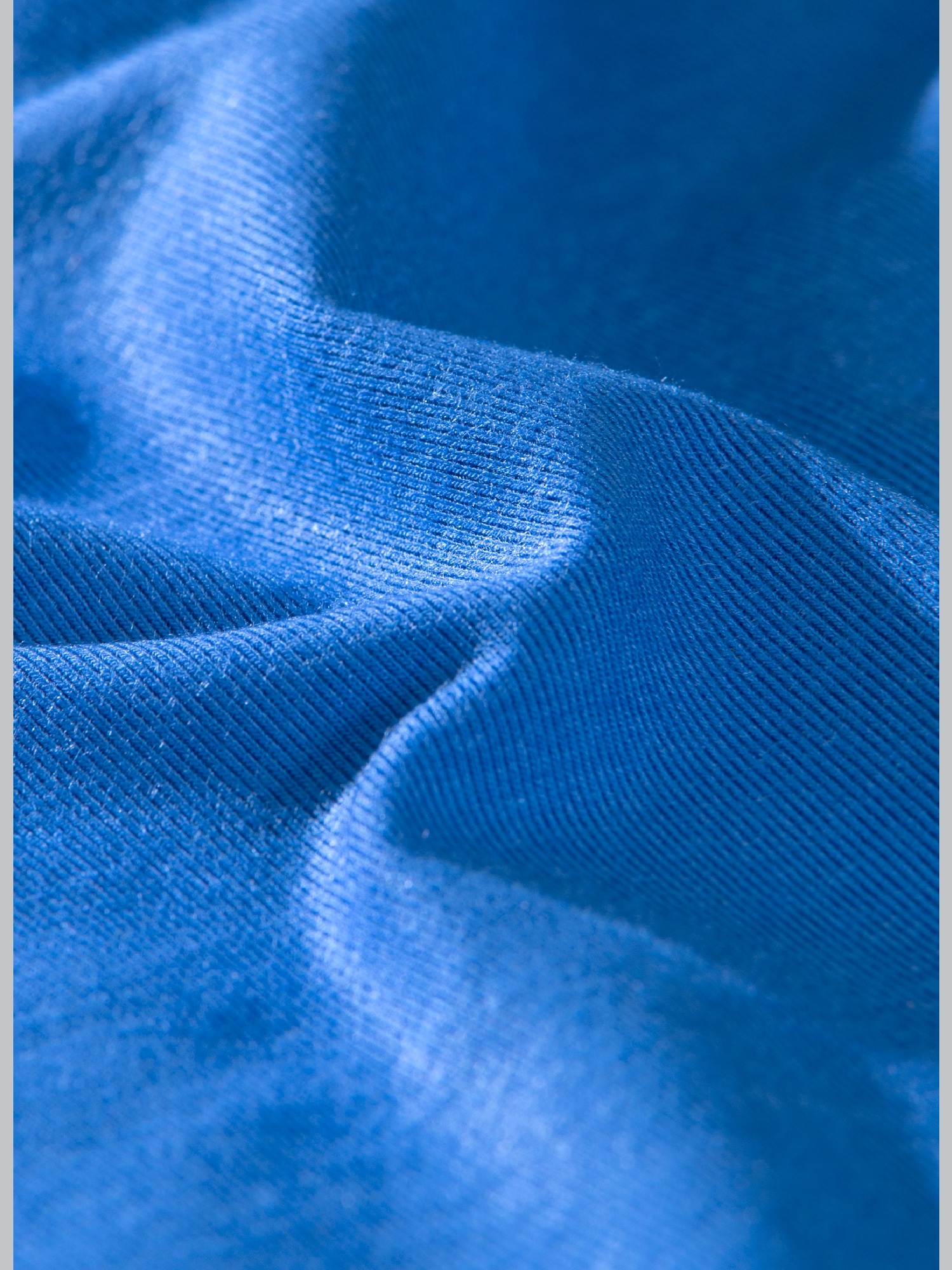 Soft-Cap aus Viskose Electric-blue