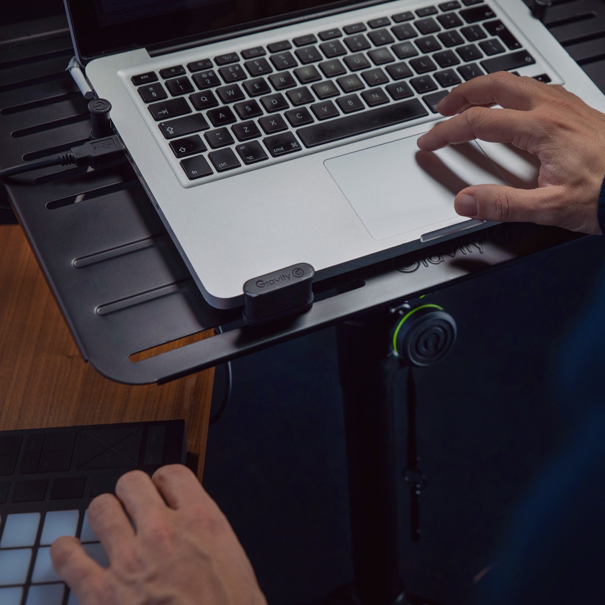 Gravity LTS T 01 laptop statief