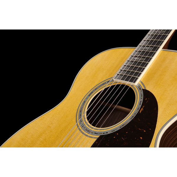 Martin Guitar J40