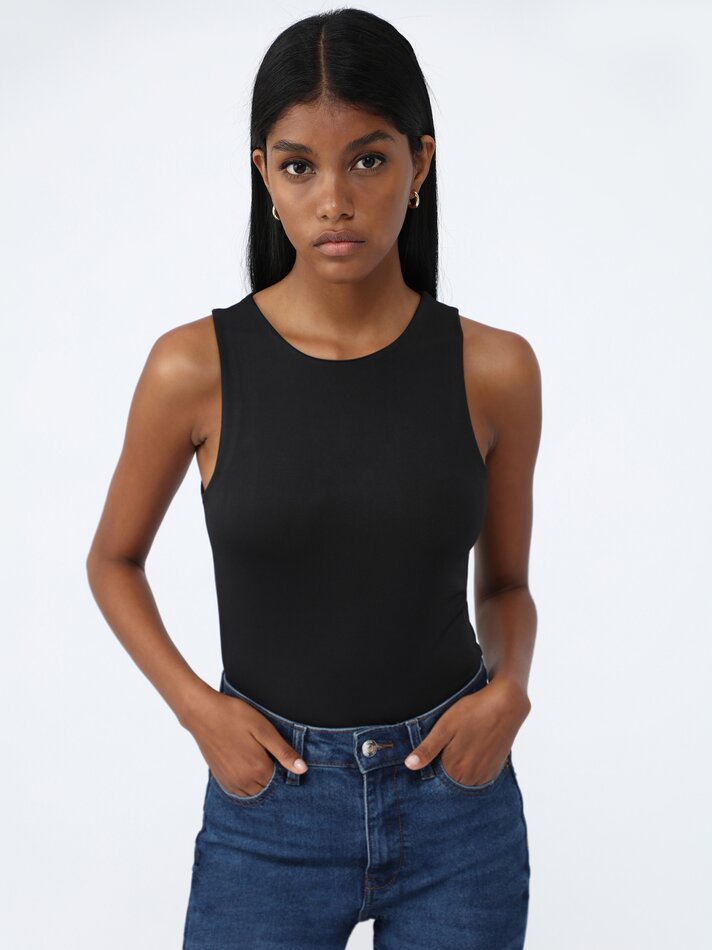 Body com alças elásticas - Preto