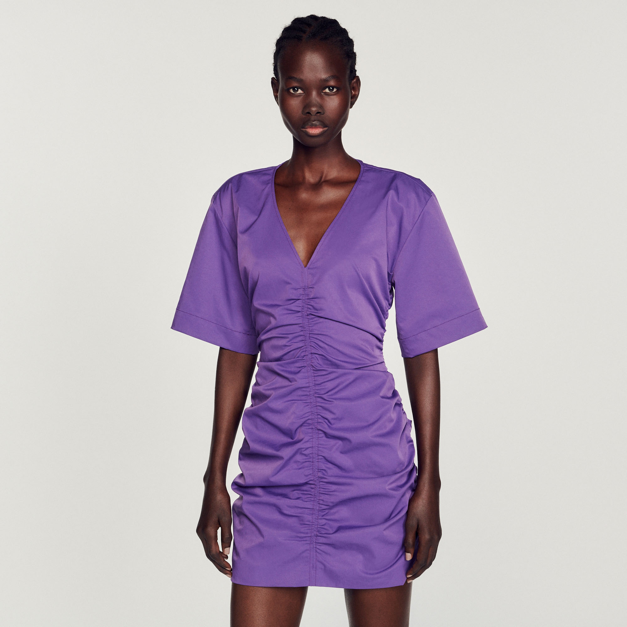 Robe courte froncee
