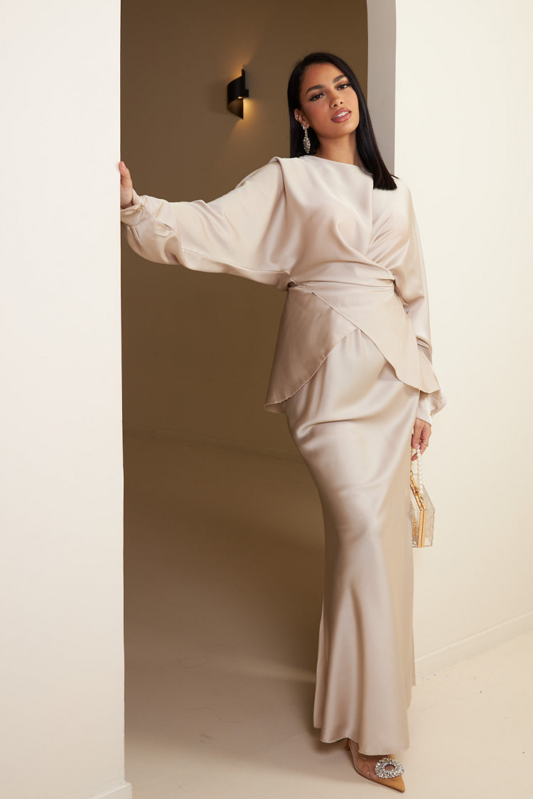 Ensemble 2 pièces top + jupe en satin beige