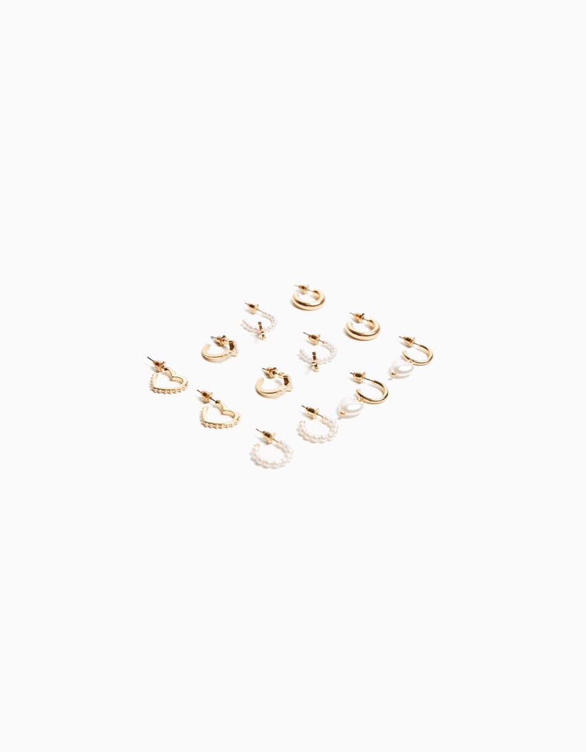 Conjunto de 6 brincos de coração com pérolas artificiais e strass.