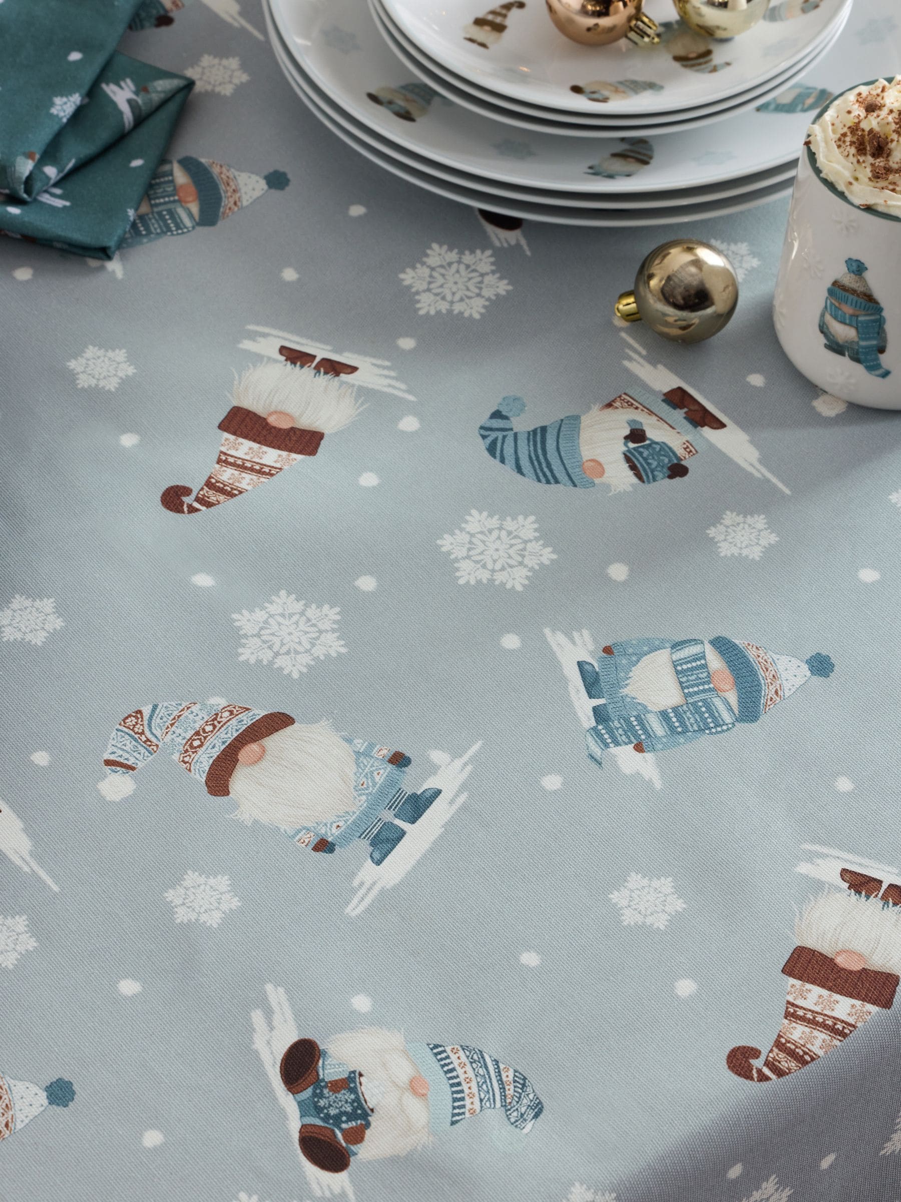 Afneembaar tafelkleed met kerstkabouters