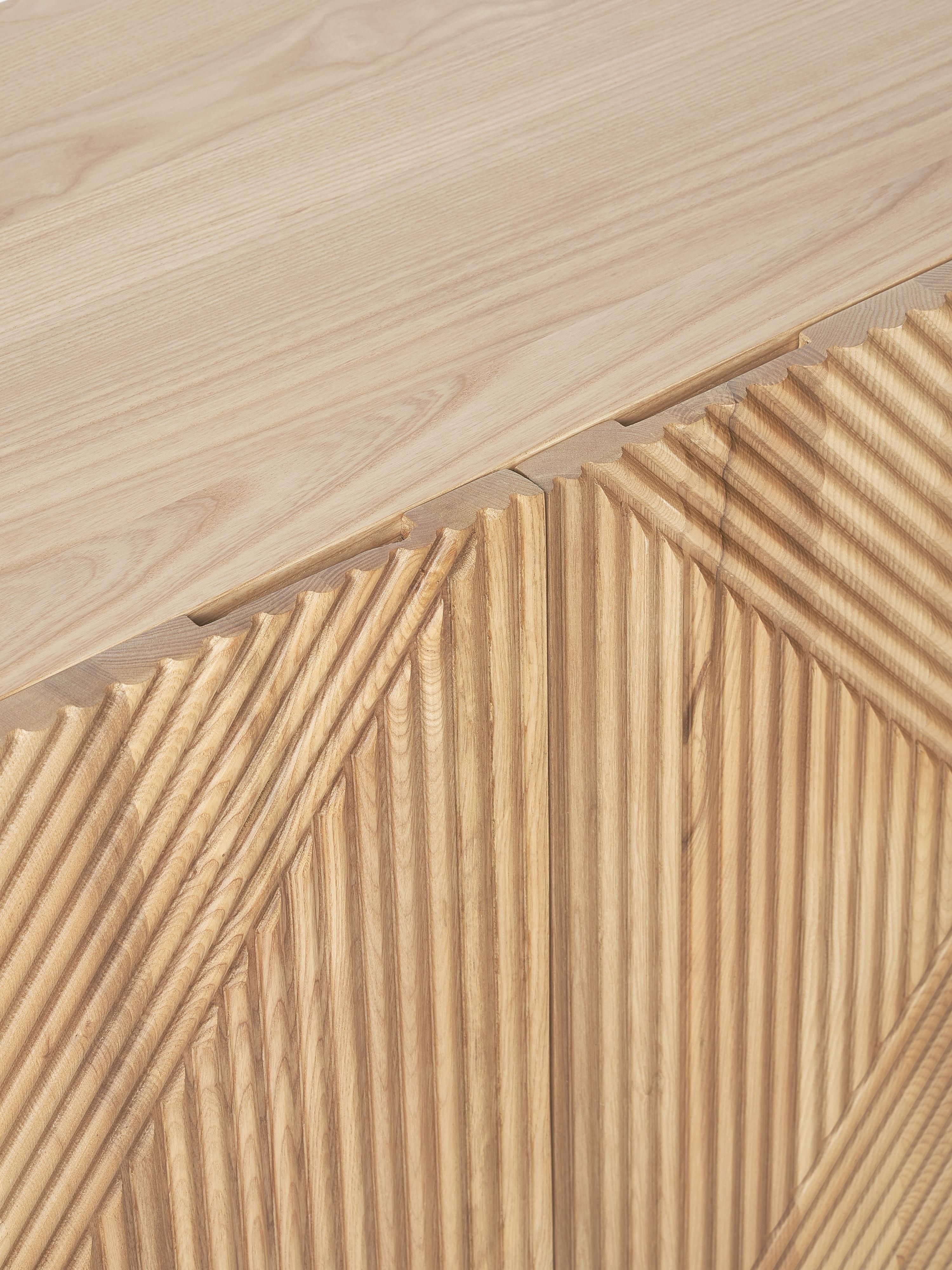Dressoir Louis van essenhout