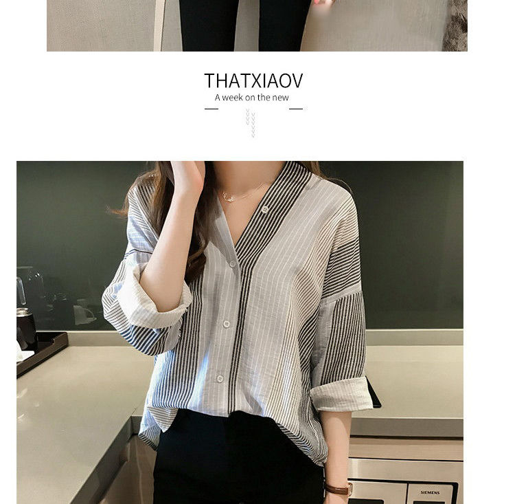 Happo - Gestreepte V-halsblouse