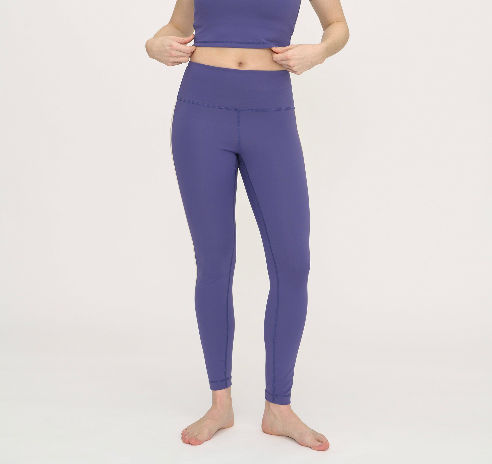 RECYCLED NYLON<br>Active Flow Leggings