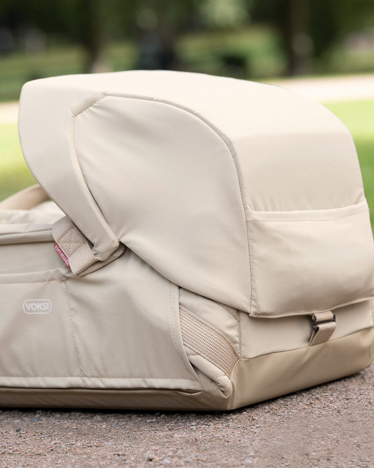 Solskjerm & Myggnett til Carry Me Babylift – Smart 2i1 Funksjon