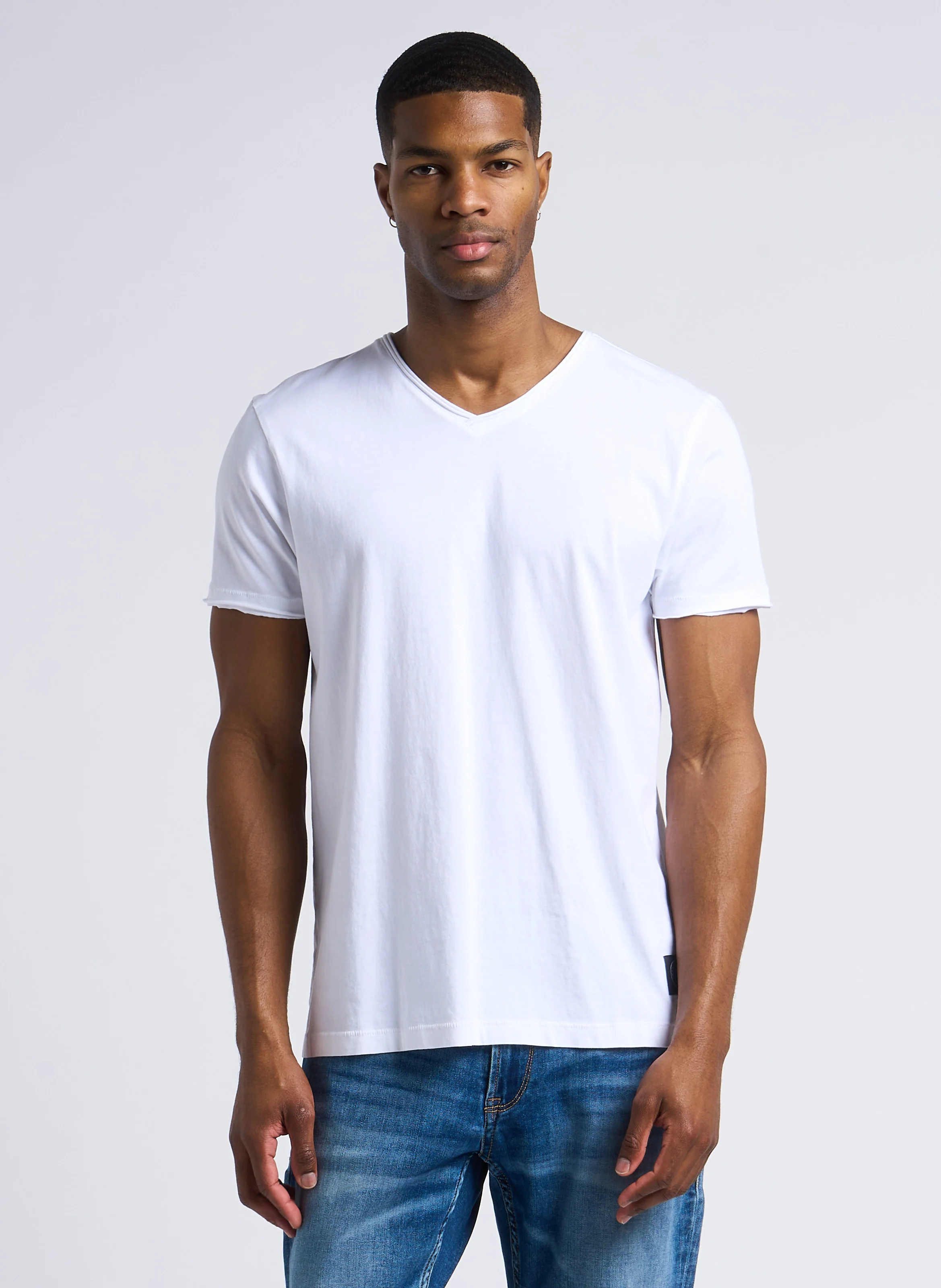 GRIBS - Tee-shirt droit à col V rouloté en coton | Blanc