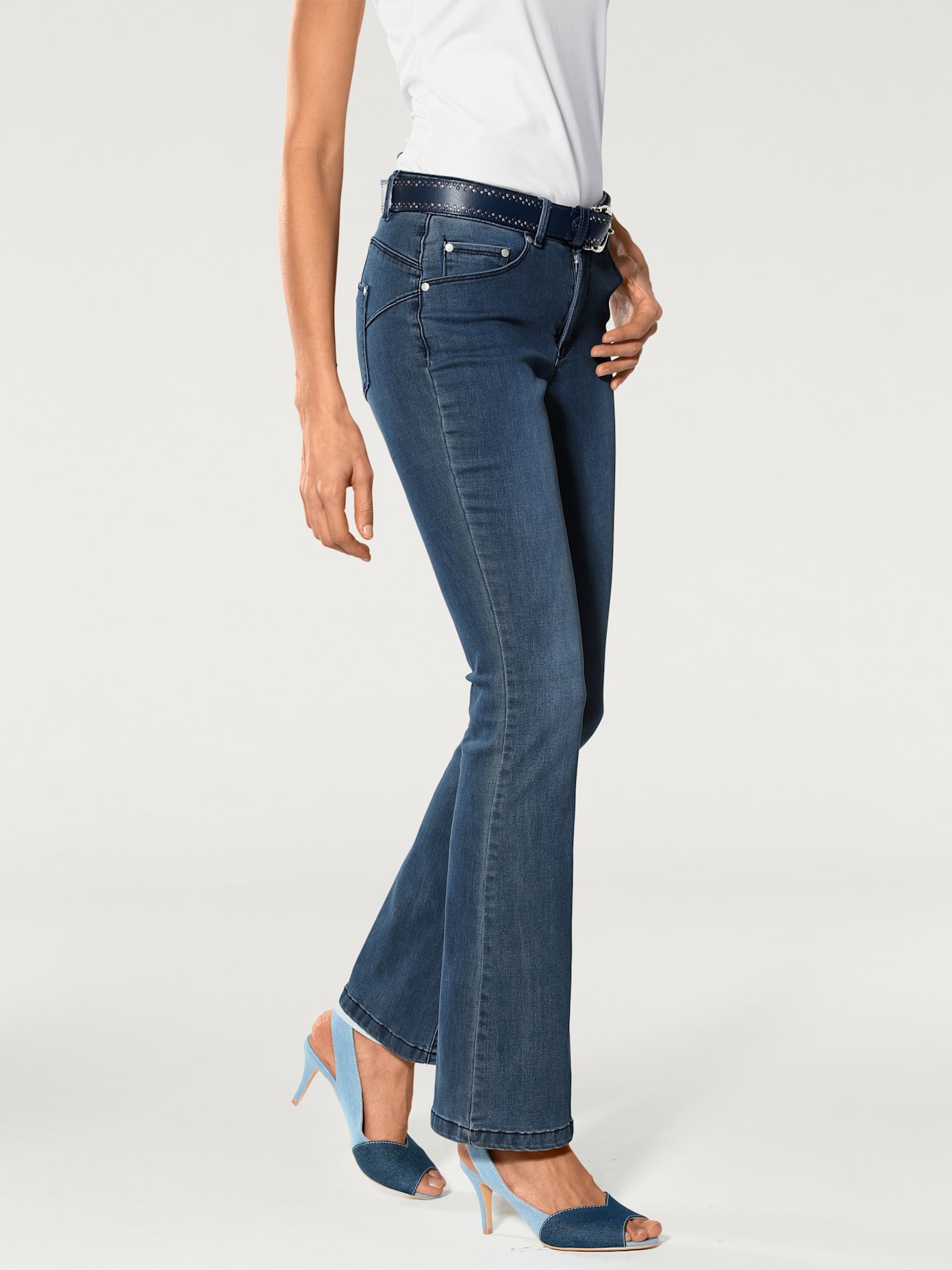 Jeans effet ventre plat coupe bootcut tendance