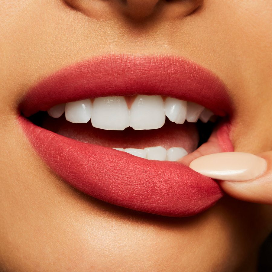 MAC Powder Kiss Liquid Lipcolour 06 A Little Tamed 5ml