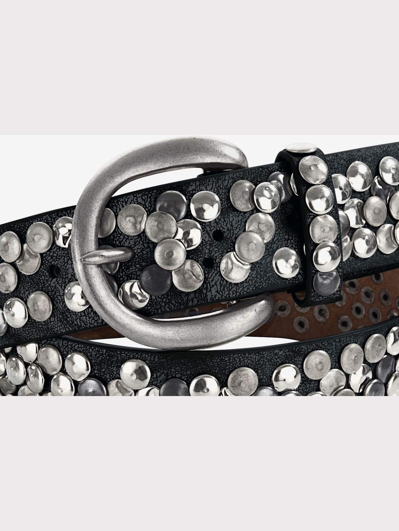 Ceinture cloutée tendance