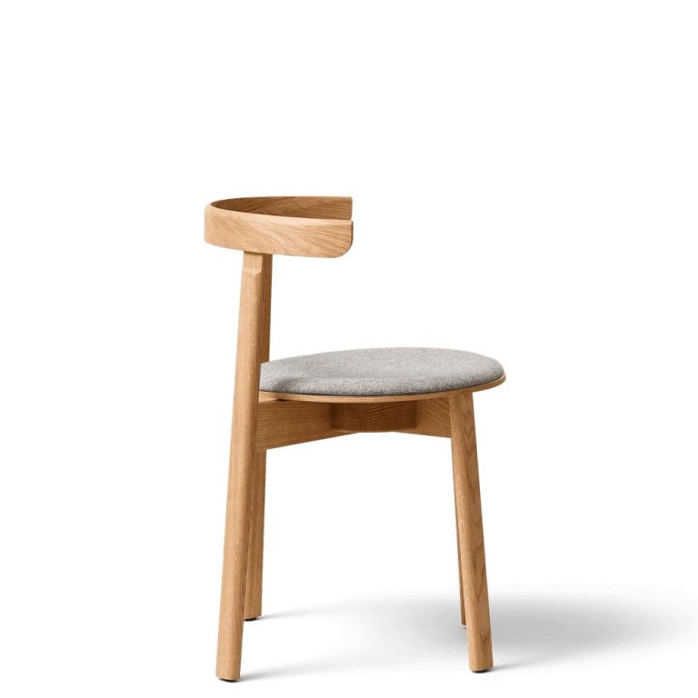 Form&Refine Lunar stoel gestoffeerd eiken