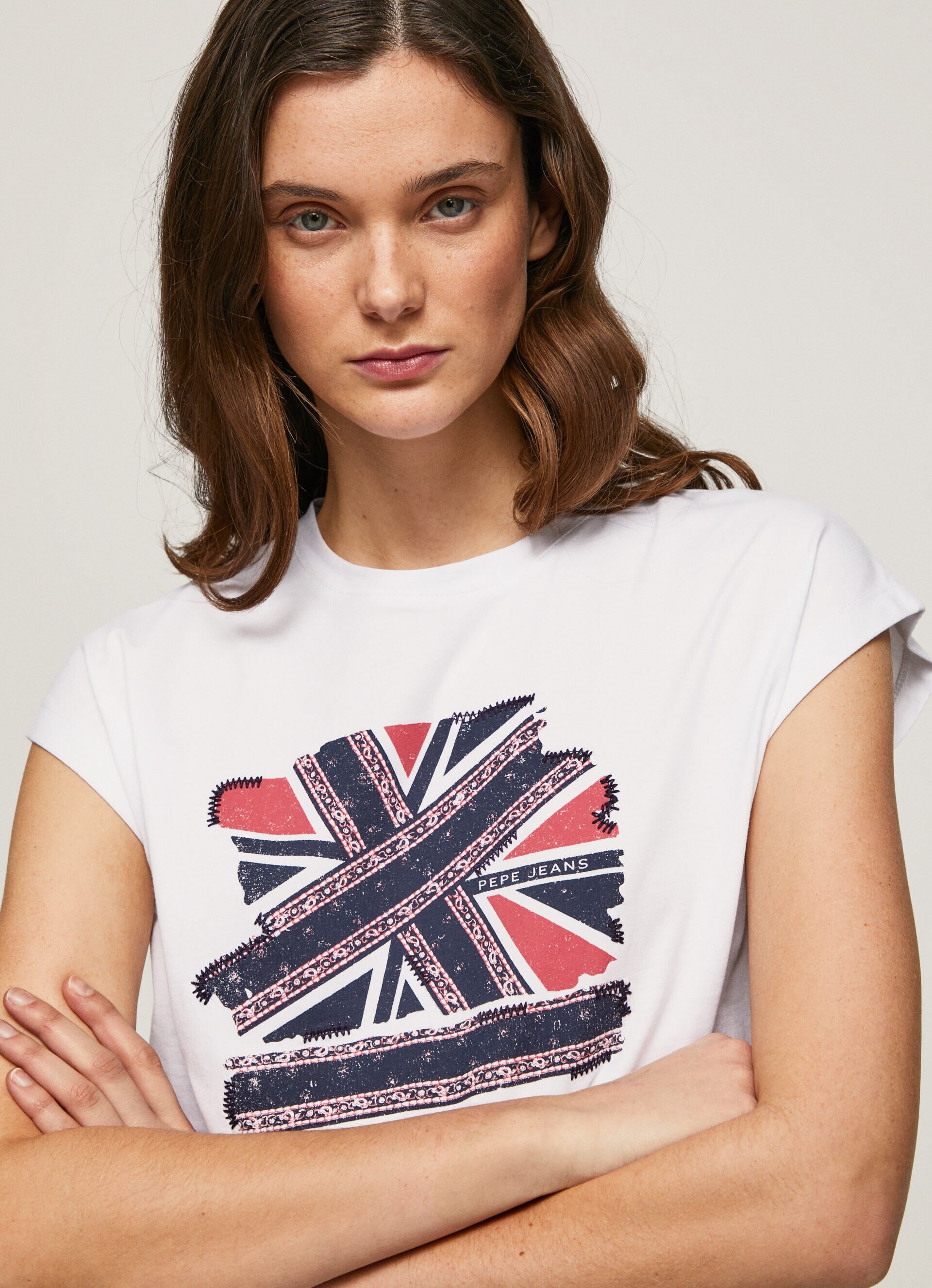 Camiseta com estampa da bandeira do Reino Unido - branca