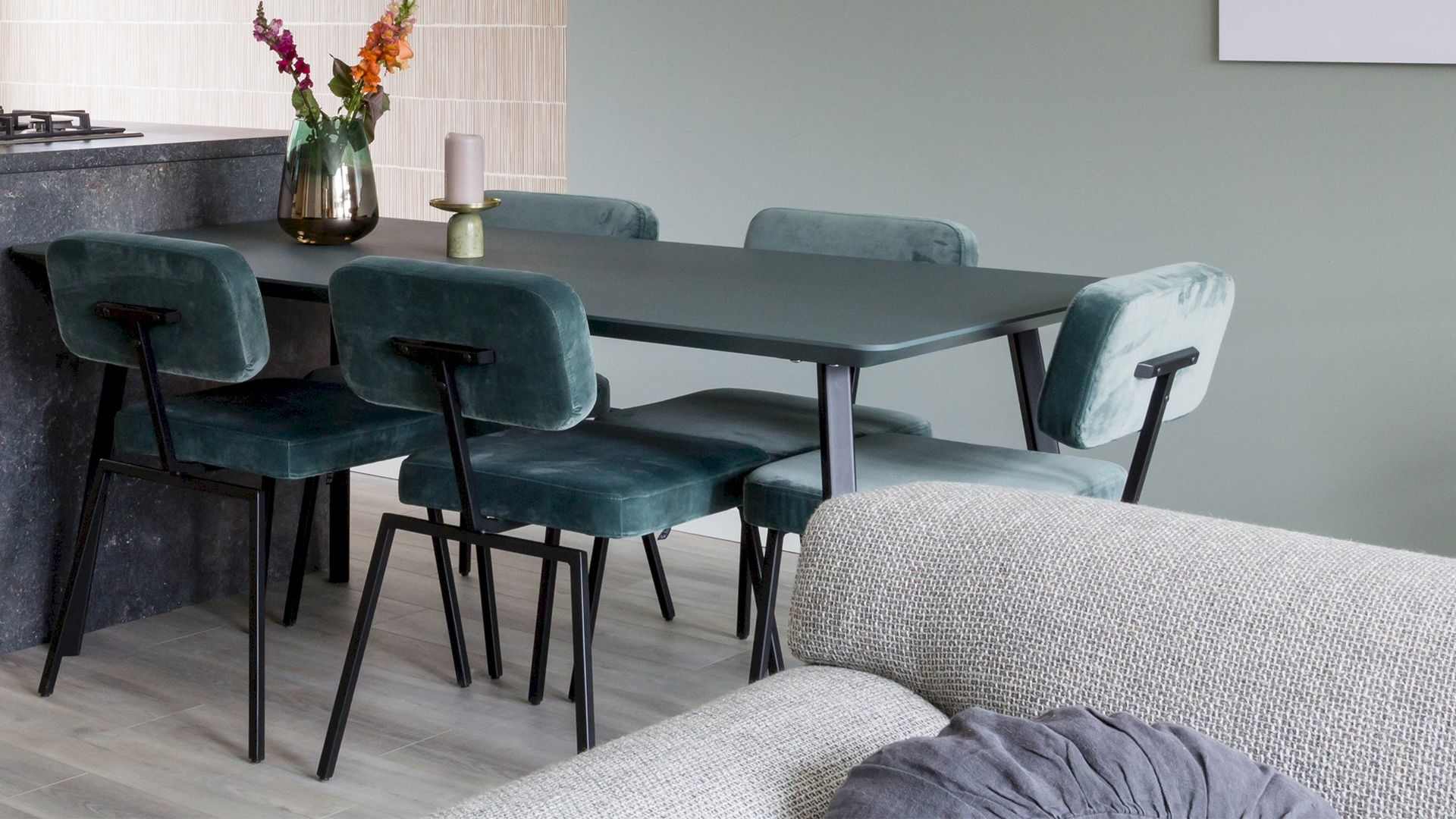 Studio HENK   New Classic Black Eettafel