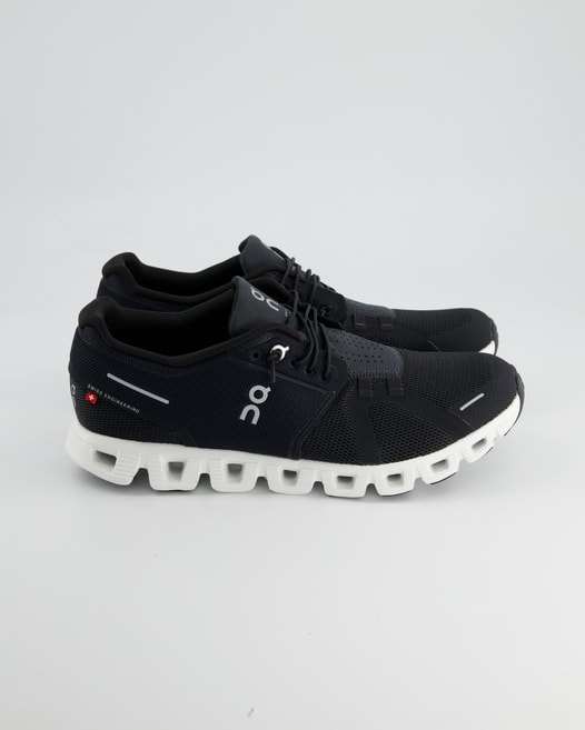 ON Running Cloud Sportschuhe in Schwarz