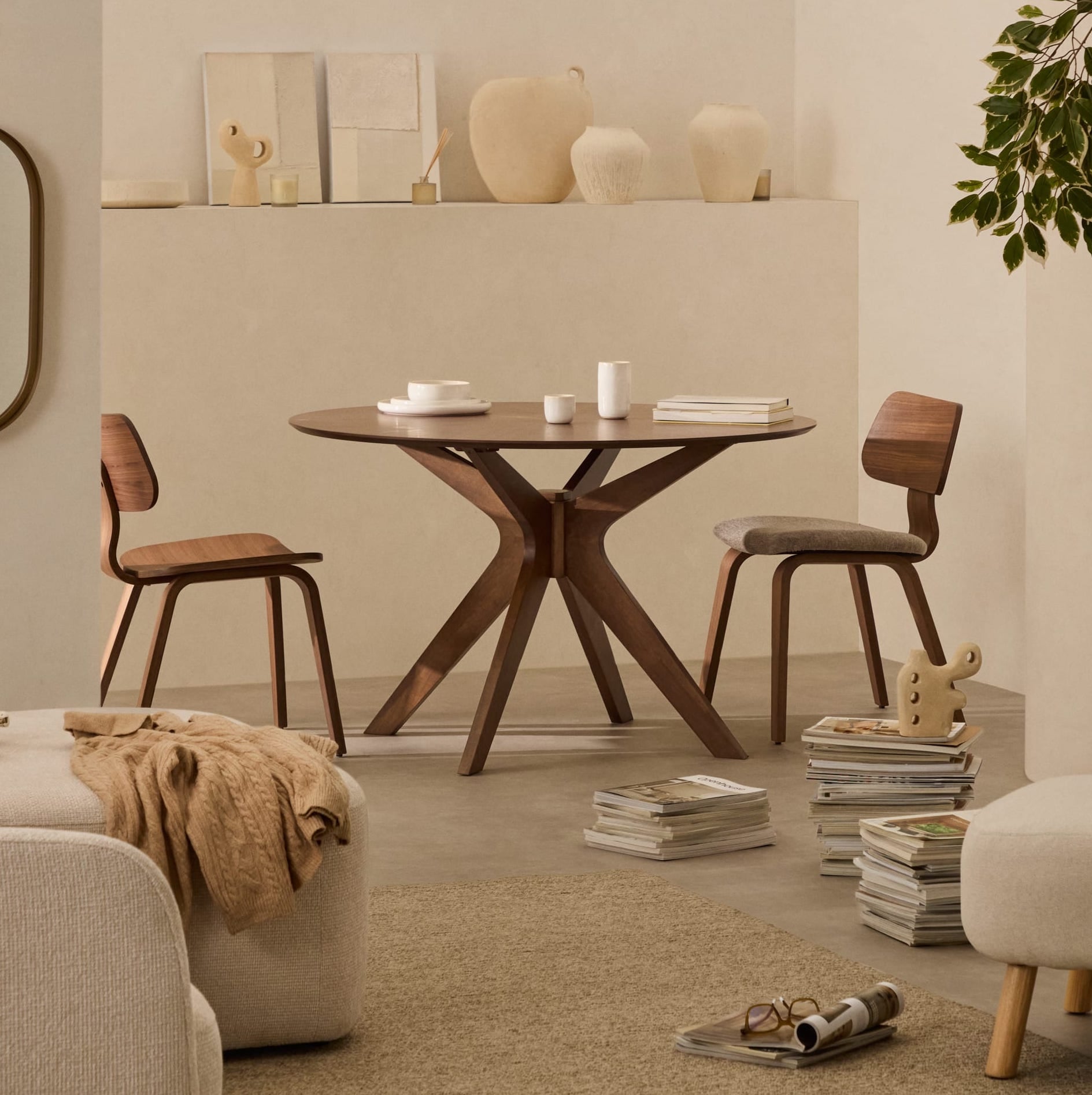 Kave Home Gena Eetkamerstoel - Walnoot / Beige