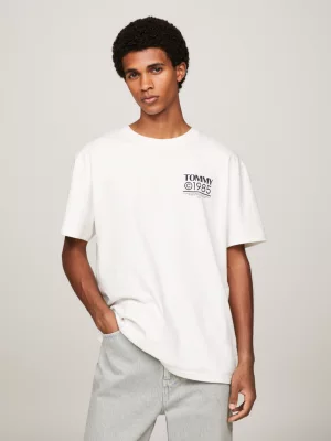 Camiseta com logo nas costas da coleção de 1985