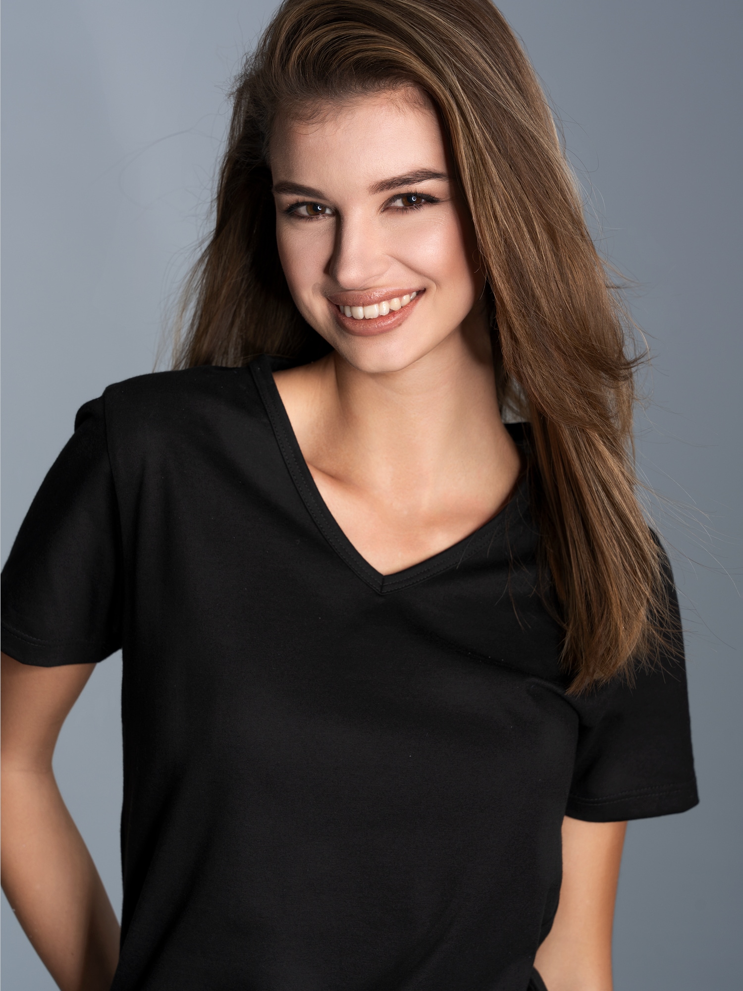 V-Shirt Slim Fit Schwarz