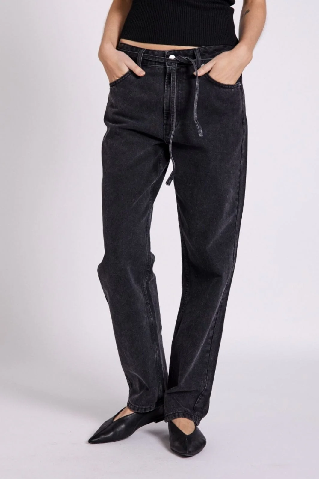 Norr Kenzie Relaxed Belt Jeans