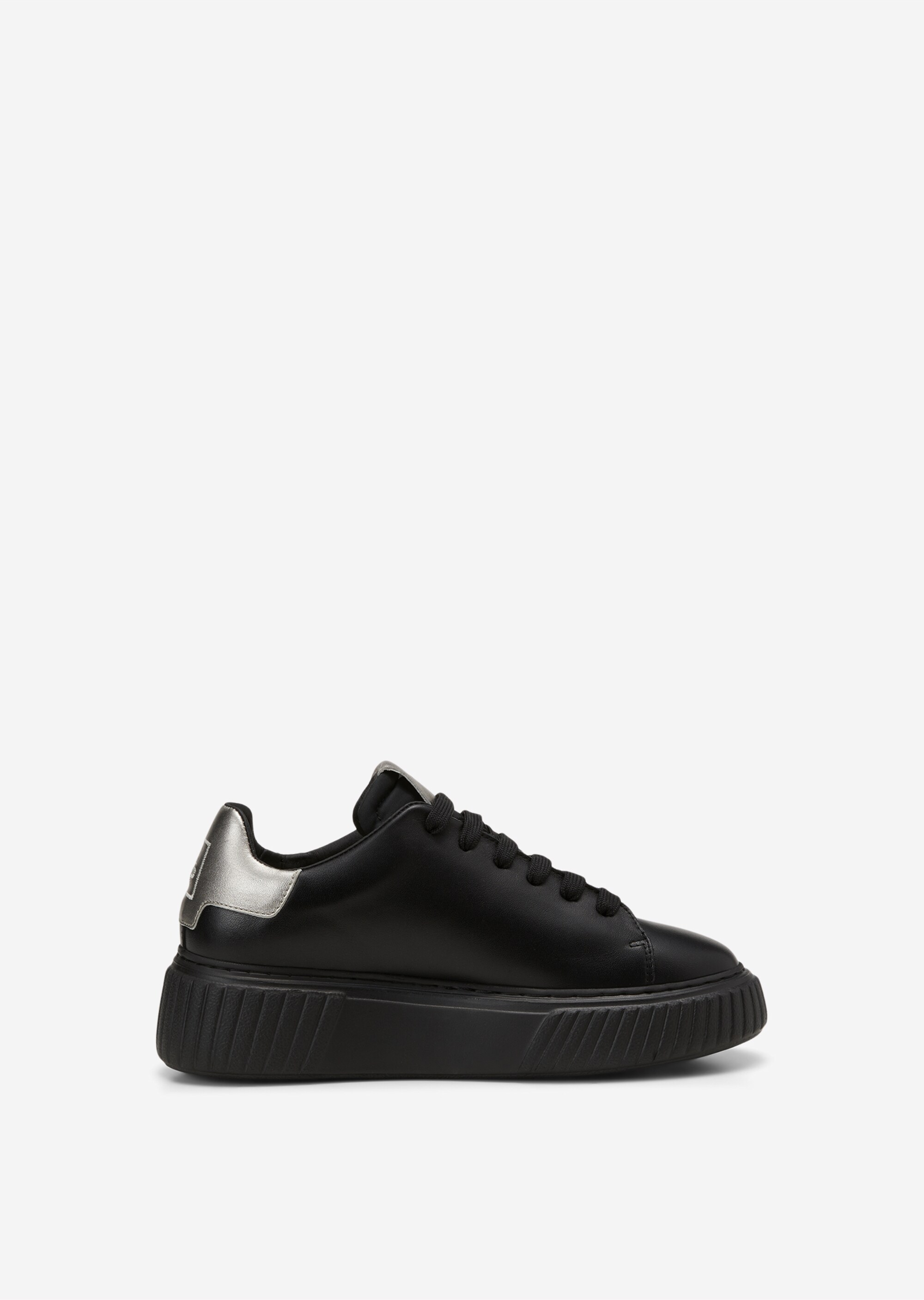 Sneaker aus softem Kalbleder