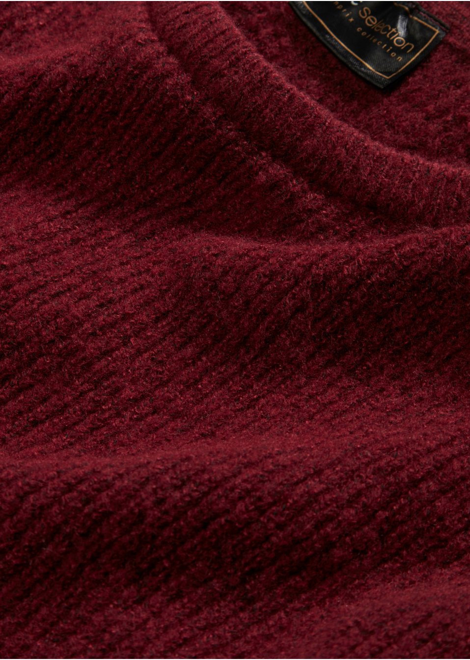 Pull avec empiècement cape modulable
