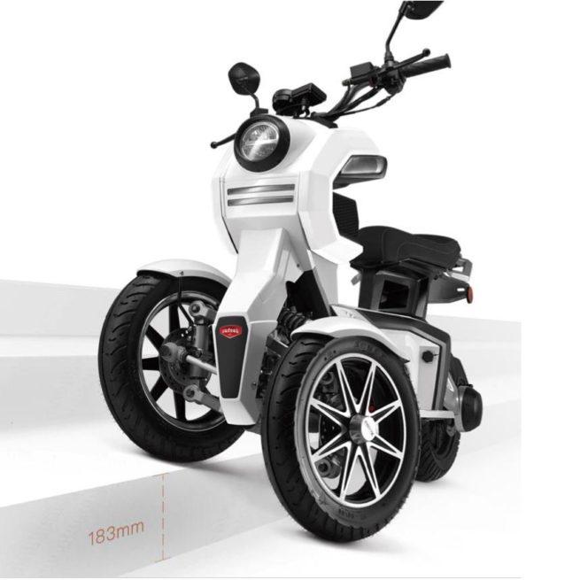 Scooter électrique 3 Roues Doohan iTank 125 cm3