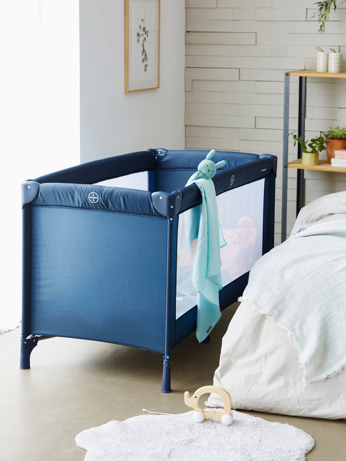Cama dobrável First'bed, azul escuro liso