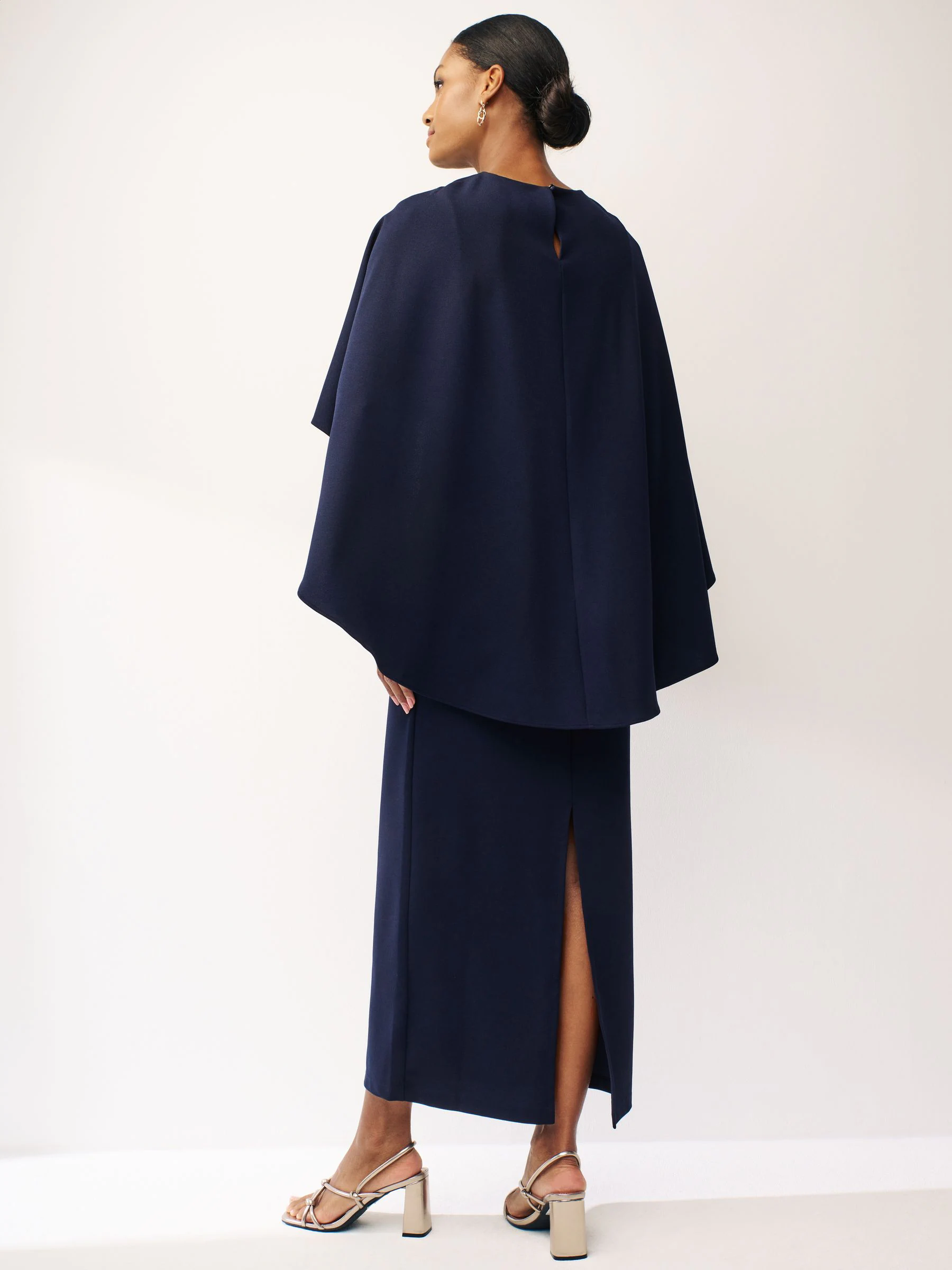 Donkerblauw - Lange jurk met cape