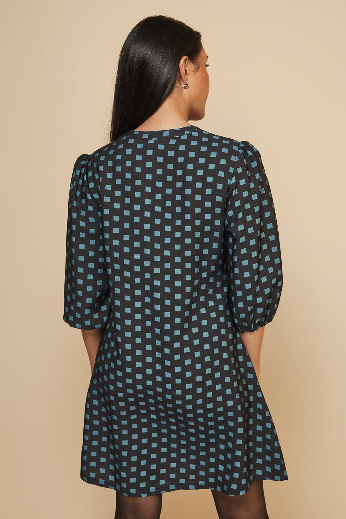 Wallis Robe Droite Sans Col à Petits Carreaux