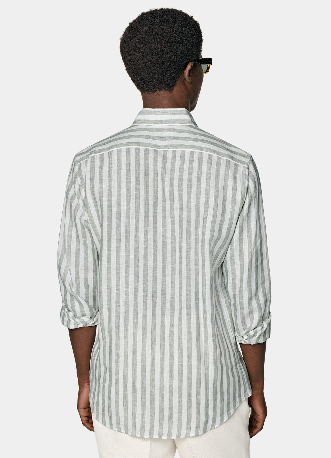 Chemise coupe ajustée vert clair à rayures