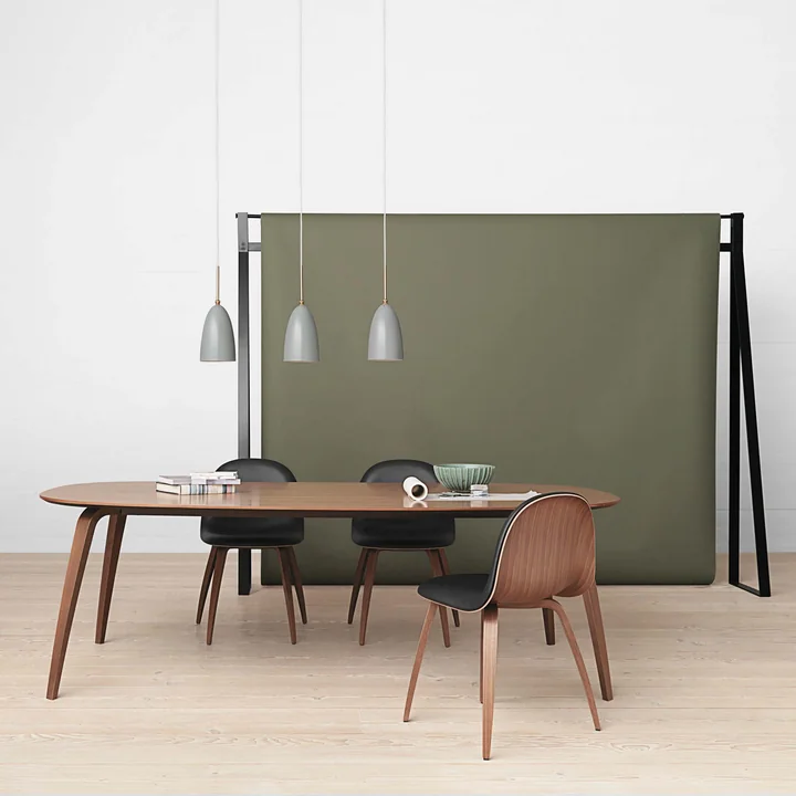 Gubi - Esstisch, elliptisch / 120 x 230 cm, Esche schwarz gebeizt