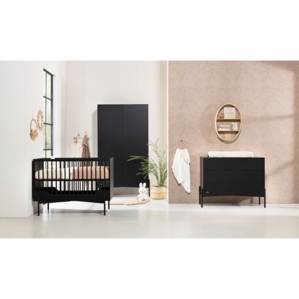 Kidsmill Boutique Babykamer Zwart Mat | Bed 60 x 120 cm   Commode   Kast 2-Deurs