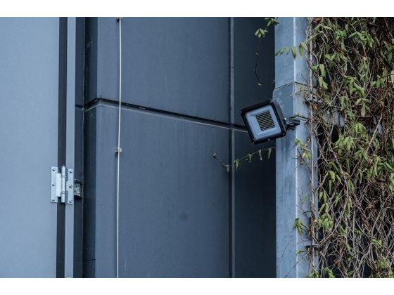 Brennenstuhl Scheinwerfer LED JARO 14060 100 W LED-Aussenstrahler zur Wandmontage