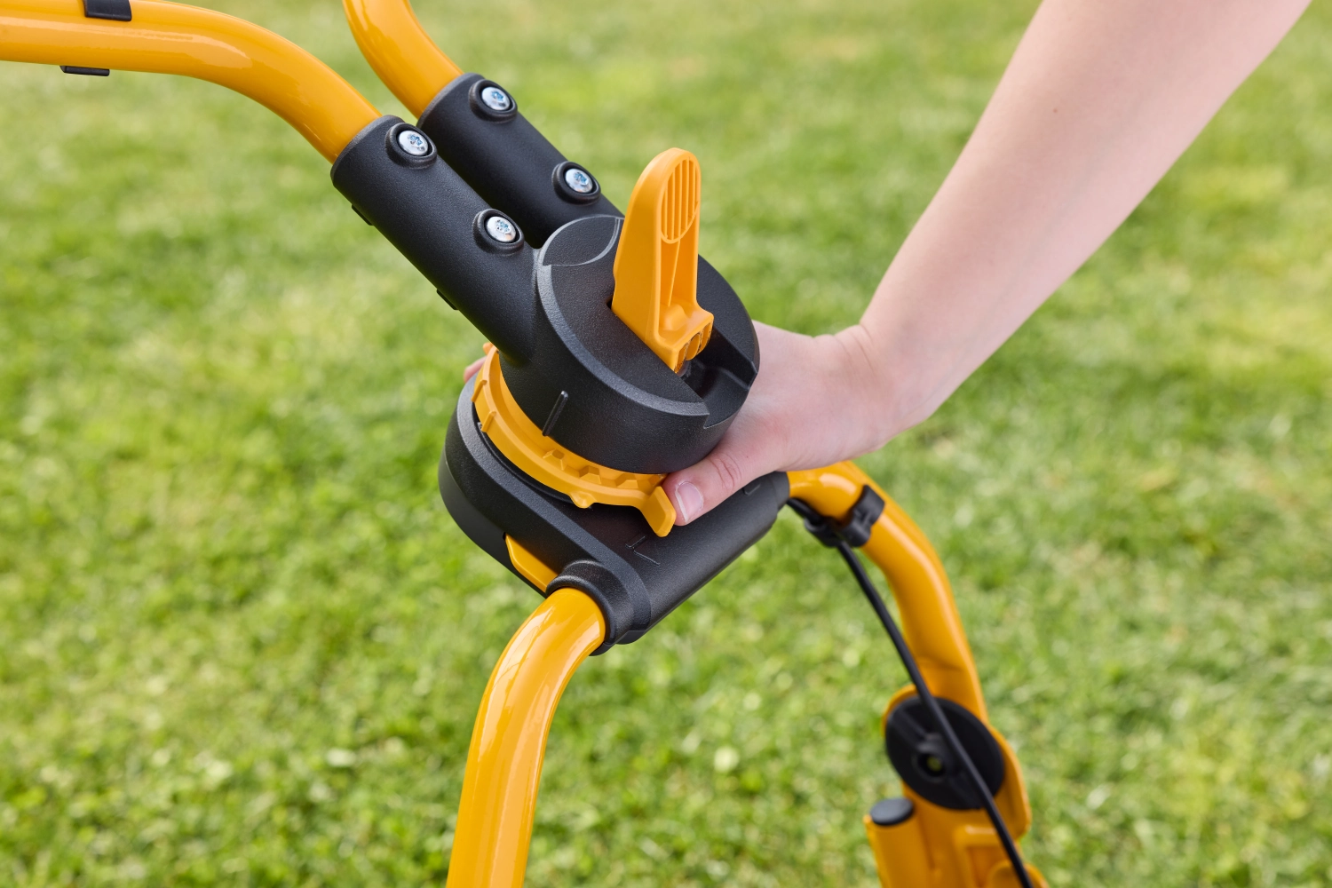 Stiga MULTICLIP 547eS Kit Accu loopmaaier set (2x 2,0Ah) - 45cm