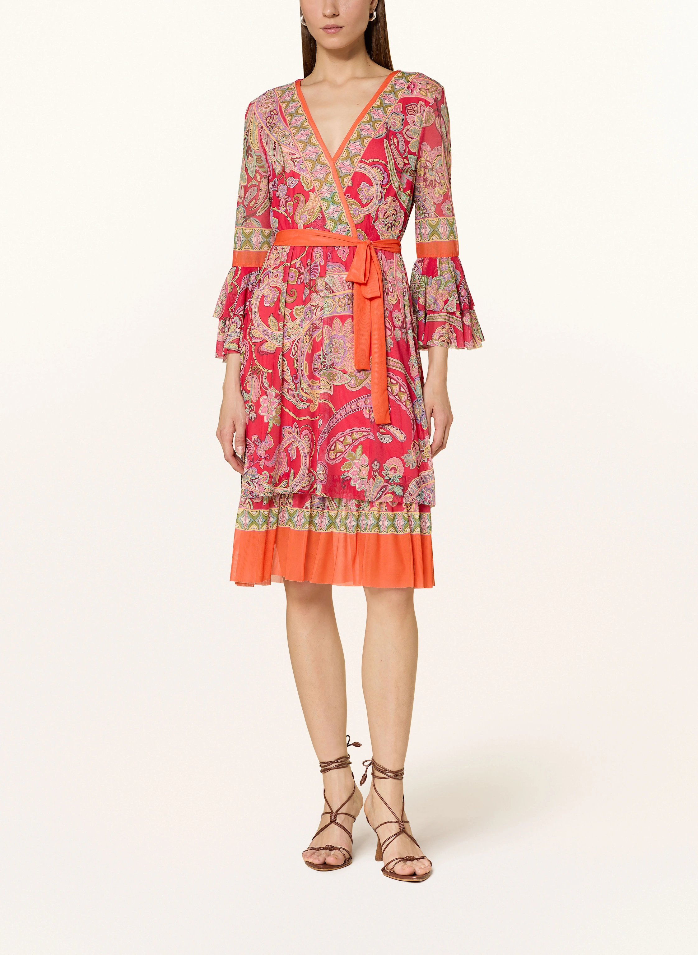 Ana Alcazar Kleid mit Rüschen und 3/4-Arm