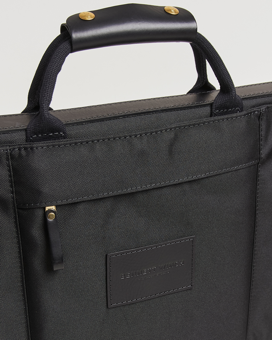Bennett Winch Nylon Trifold Suit Carrier Black